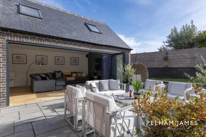 Garden Terrace Ar...