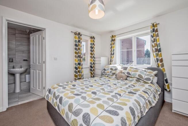 3 bed Detached for sale Image 8