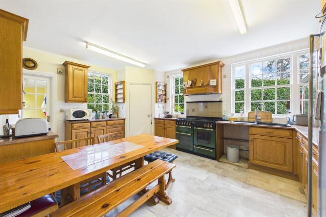 Murdoch Road, Wokingham, Berkshire, RG40 photo 4