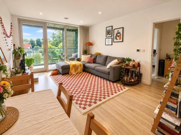 Living room 1a.jpg