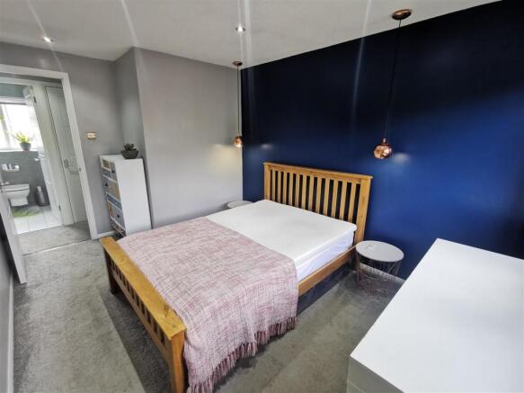 00 Bedroom01.jpg