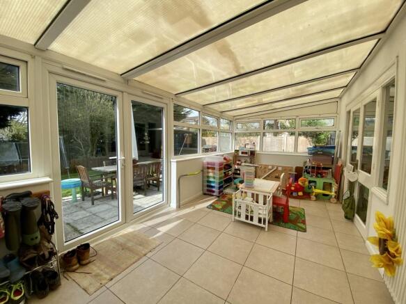 dining area/playroom