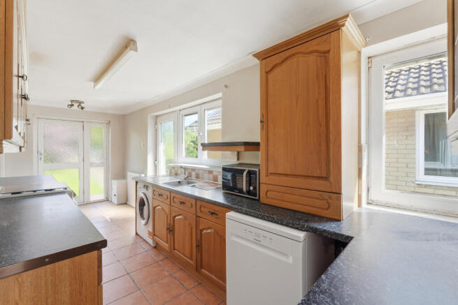 3 bed Bungalow for sale Image 5