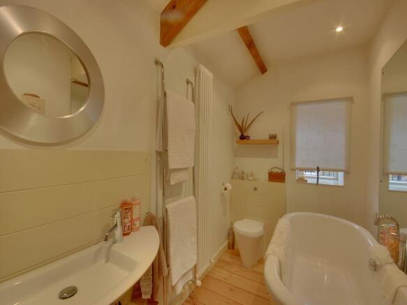 Photo 10