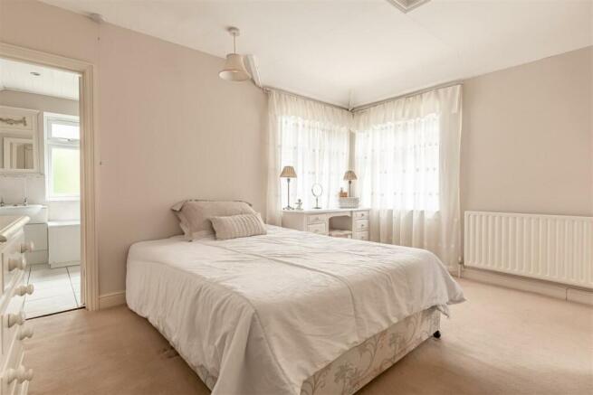 35 Fairfield Road  (14).jpg