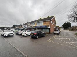 42, Rosemead Drive, Leicester LE2 5SF