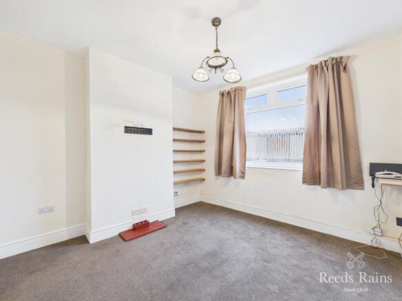 2 bed Terraced for sale Image 7