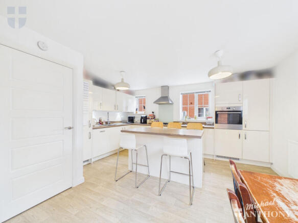 bdad289652d74748be874a7d9d807deb_80_CAM03218G0-PR0