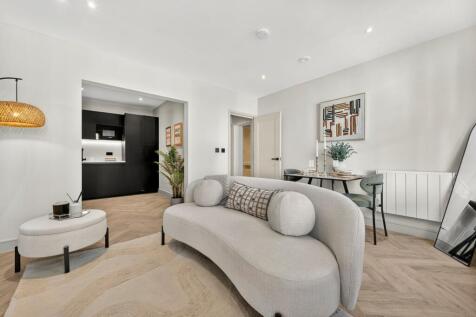 Parkway,
Camden, NW1