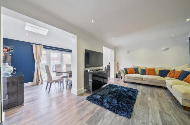 1433423-9-69c42ec...