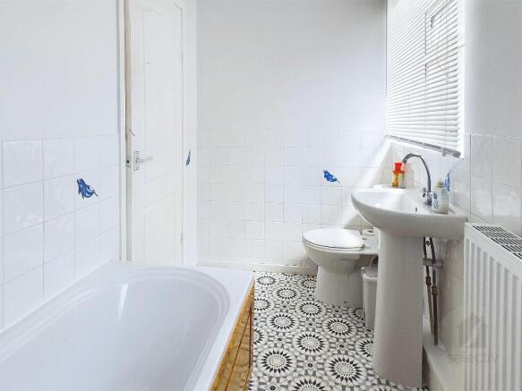1 bed Semi-Detached Bungalow for sale Image 10