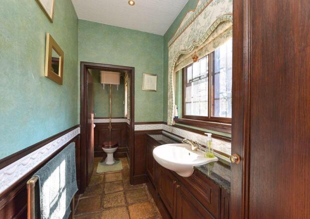 Cloakroom/WC
