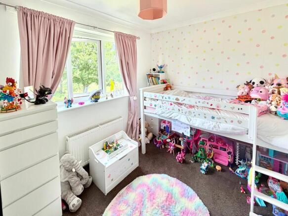 3 bed Semi-Detached for sale Image 12