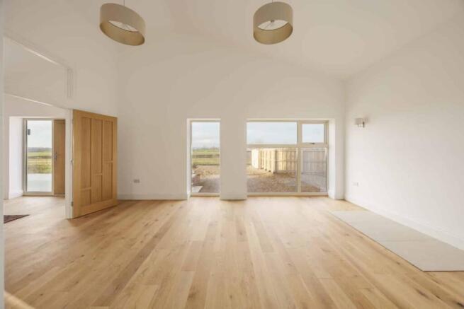 4 bed Detached for sale Image 12