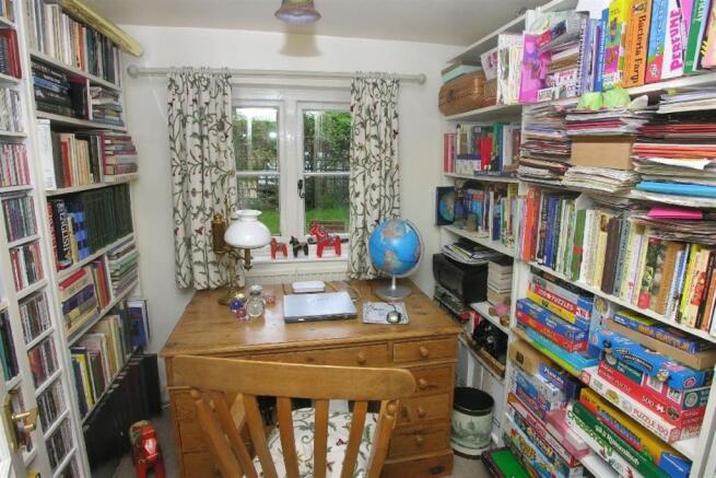 Photo 10