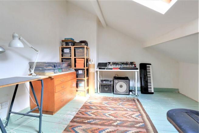 Bedroom 4 (Double)