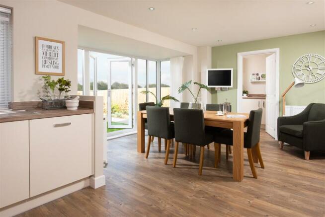 KITCHEN/ DINING AREA