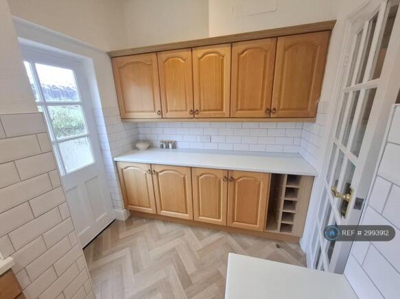 3 bed Terraced to rent Image 8