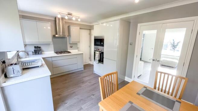 Kitchen/Dining Room