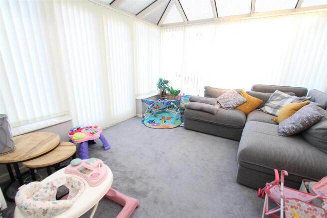 3 bed Detached for sale Image 12