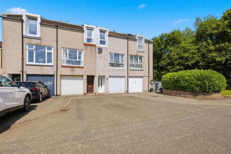 Mains Wood, Erskine, PA8