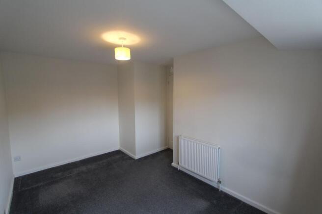3 bed Semi-Detached to rent Image 11