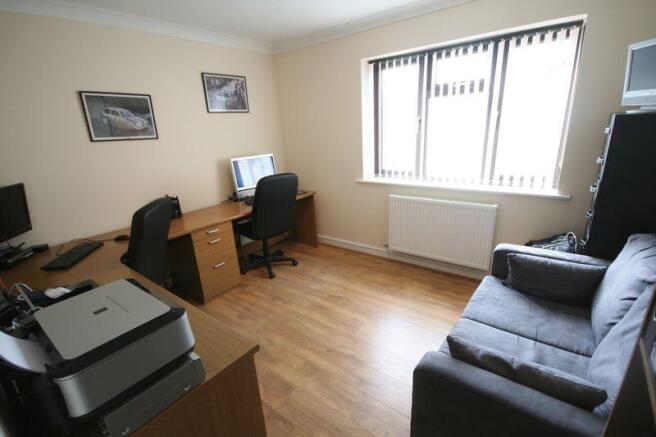 Bedroom 4 / St...