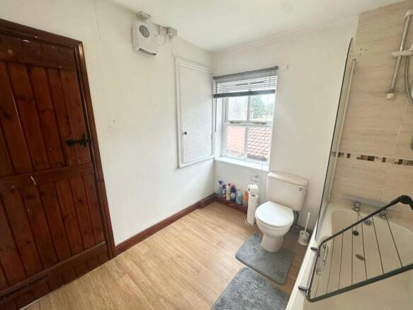 1 bed Terraced to rent Image 11
