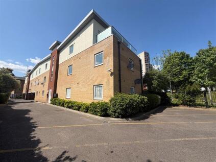 Chamberlain Close, Ilford