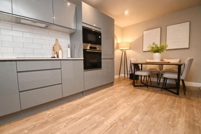 3 bed Semi-Detached for sale Image 4