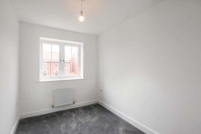 3 bed Semi-Detached to rent Image 8
