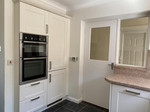 Kitchen (2)