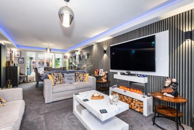 Dining Lounge