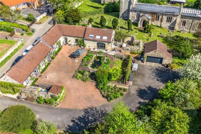 Manor Barn & Parking