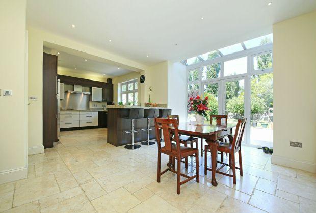 Kitchen/Breakfast Ro