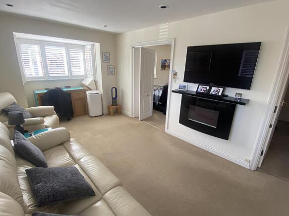 sitting room1.jpg