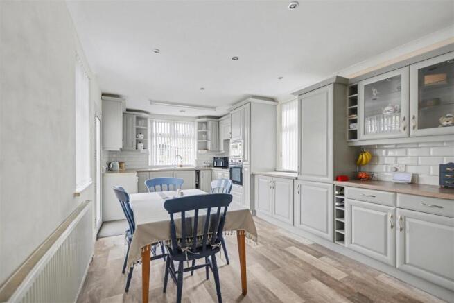 Kitchen Diner_1.jpeg