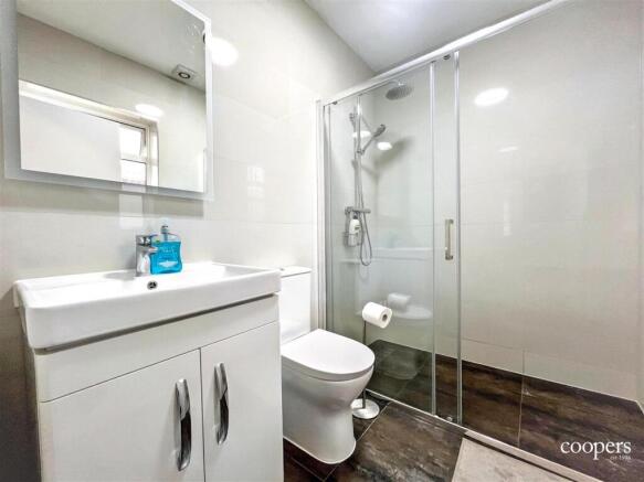 En Suite (1).jpg