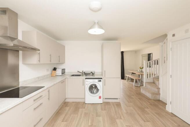 3 bed Terraced for sale Image 4
