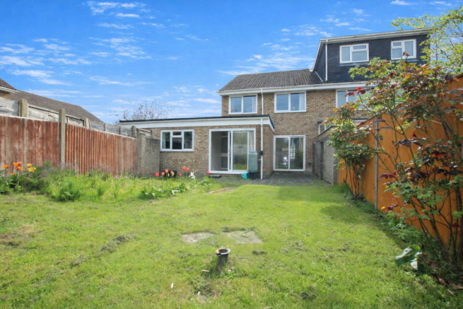 Royston Avenue, Eastleigh photo 4