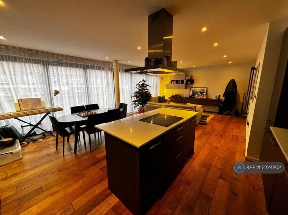 Living Room / Kitchen