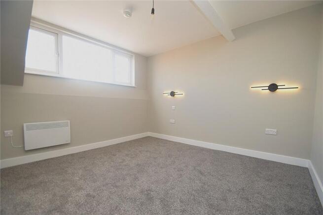 1 bed Apartment to rent Image 12