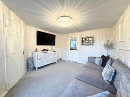 7, Cubley Wood Way, Penistone, Sheffield S36 9AQ