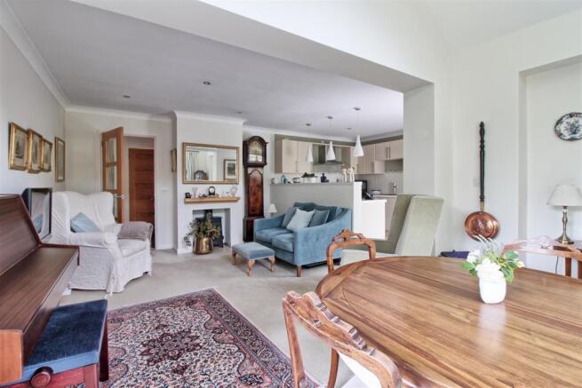 SITTING ROOM