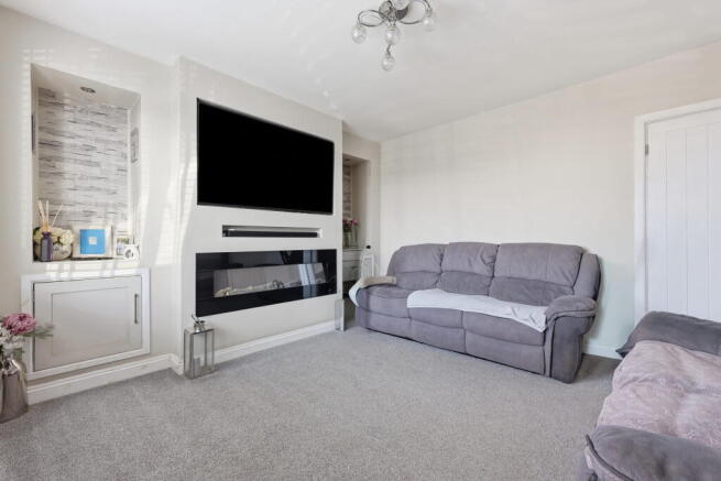 2 bed Semi-Detached for sale Image 6