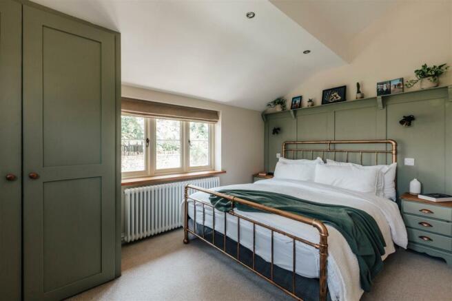 Dovecote Cottage 034.jpg