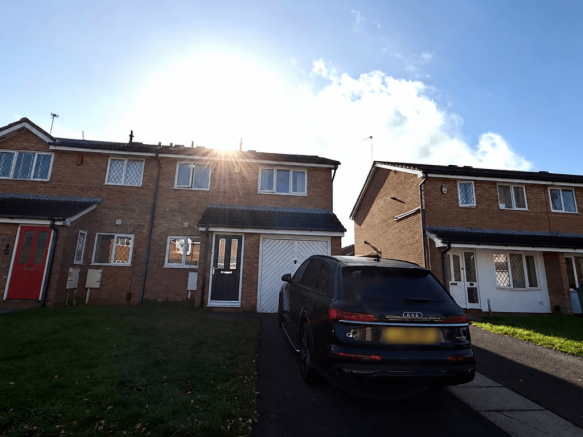 3 Bedroom semi-detached house - HMO