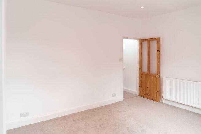 2 bed Terraced for sale Image 8