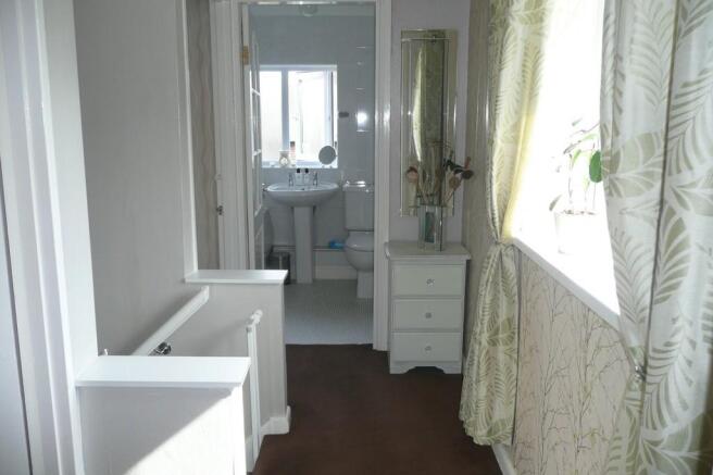 Photo 10