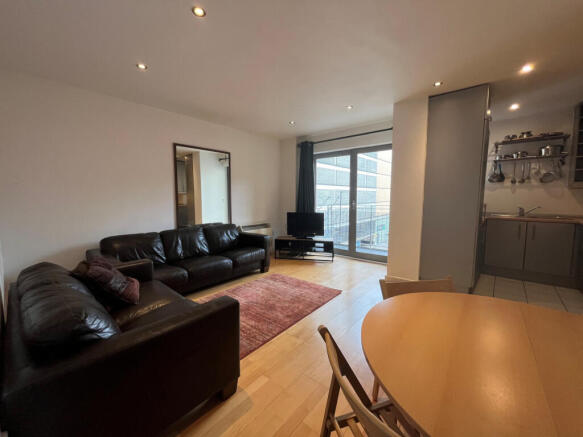 2 bed flat to rent Aytoun Street, Manchester M1 3